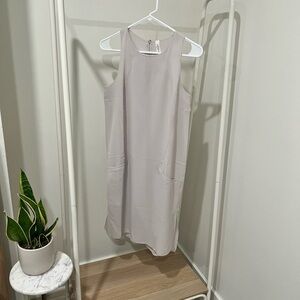Lululemon shift dress size 4 in color dune